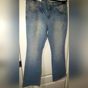 SO Juniors Light Wash Bootcut Jeans Size 17